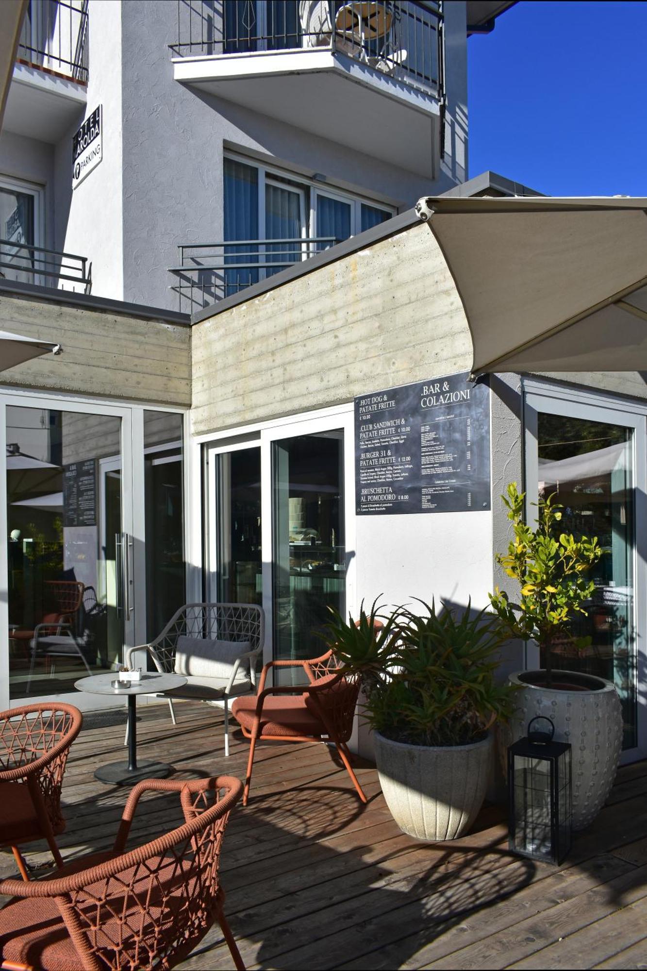 סירמיונה Hotel Marolda מראה חיצוני תמונה