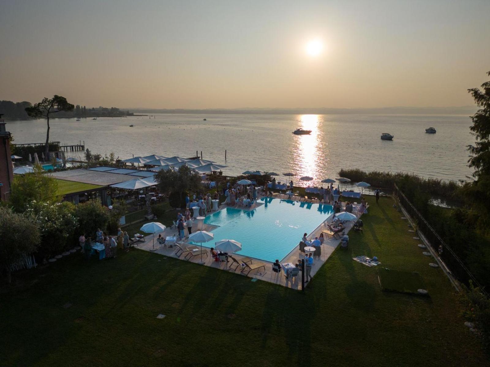סירמיונה Hotel Marolda מראה חיצוני תמונה